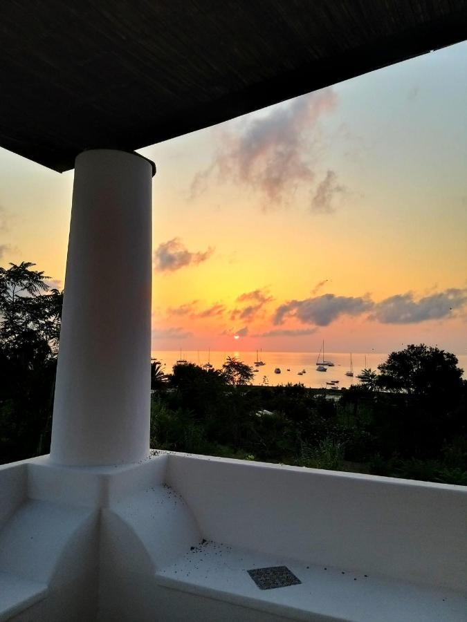 The Lighthouse Room Stromboli Bagian luar foto