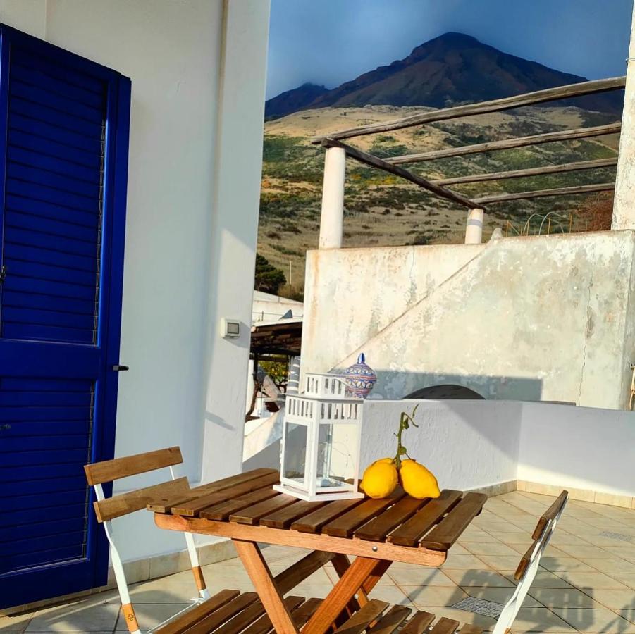 The Lighthouse Room Stromboli Bagian luar foto