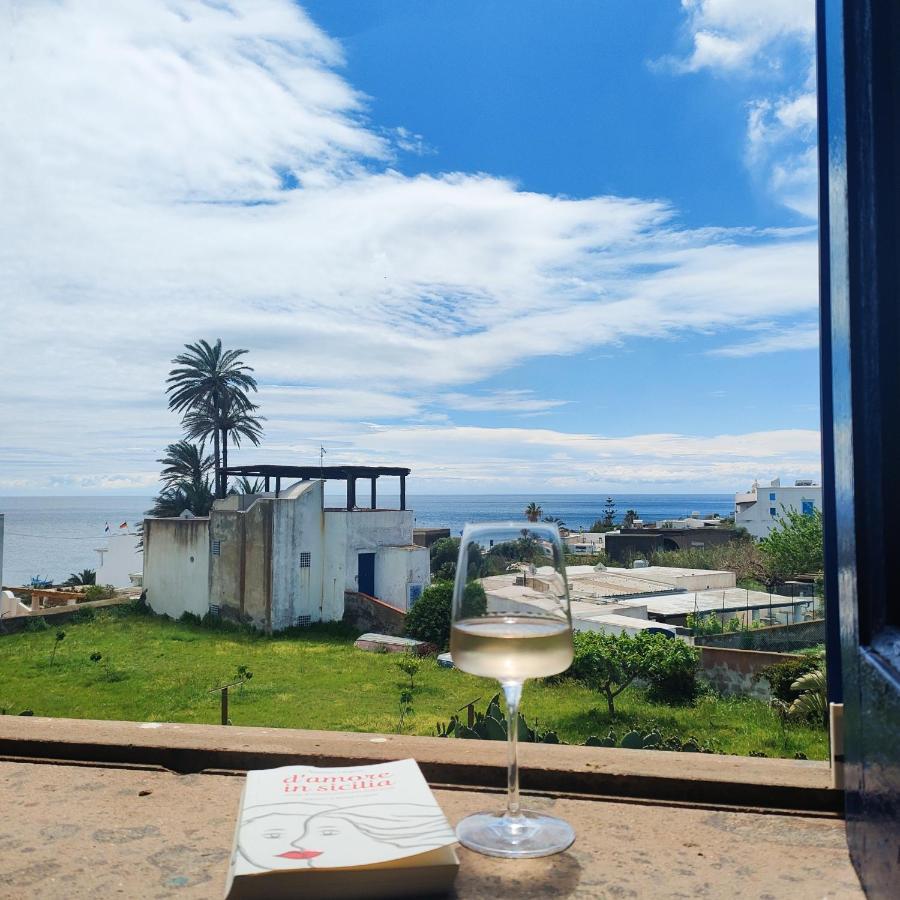 The Lighthouse Room Stromboli Bagian luar foto